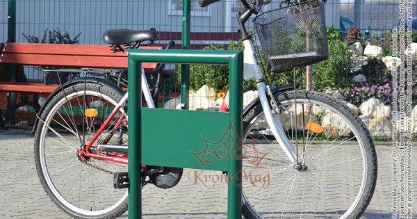 bike stand outdoor